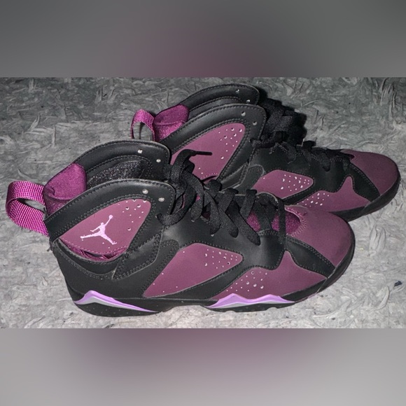 Jordan 7 Retro (2015)
Mulberry - Picture 5 of 5